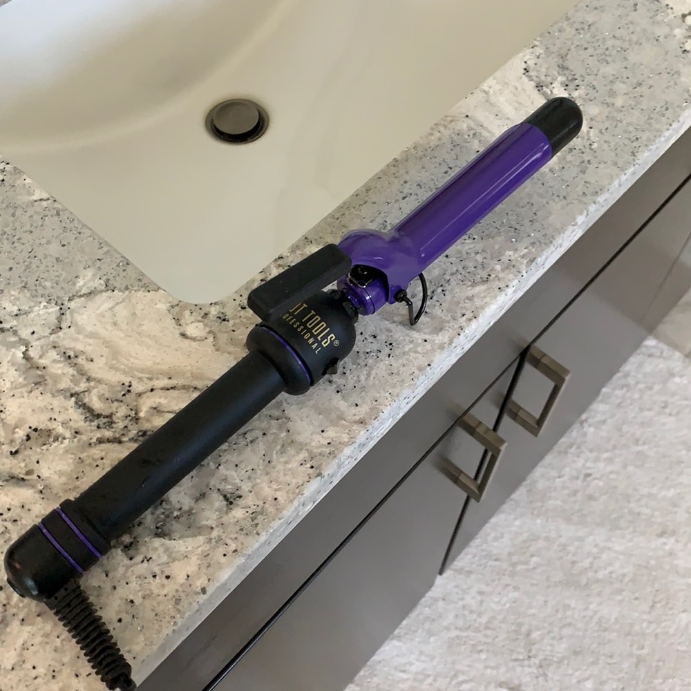 Hot tools curling iron